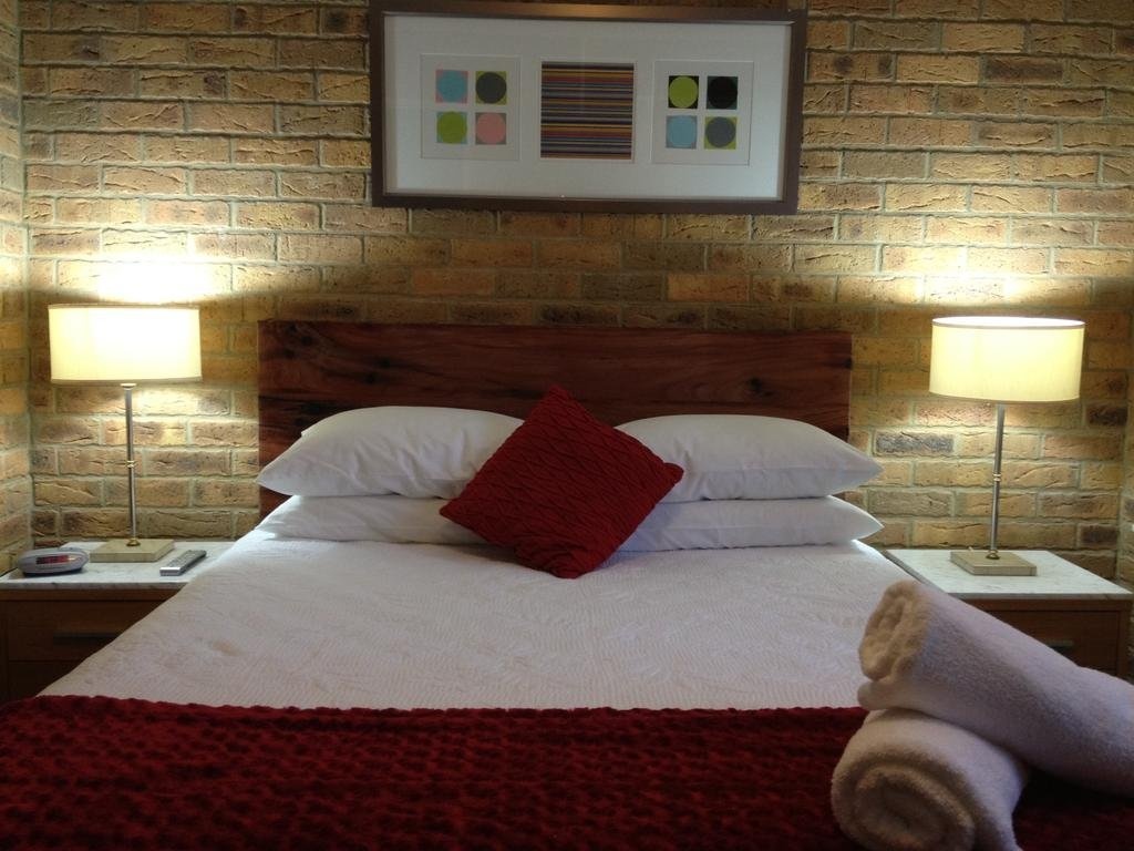 Hawks Nest Motel 3*