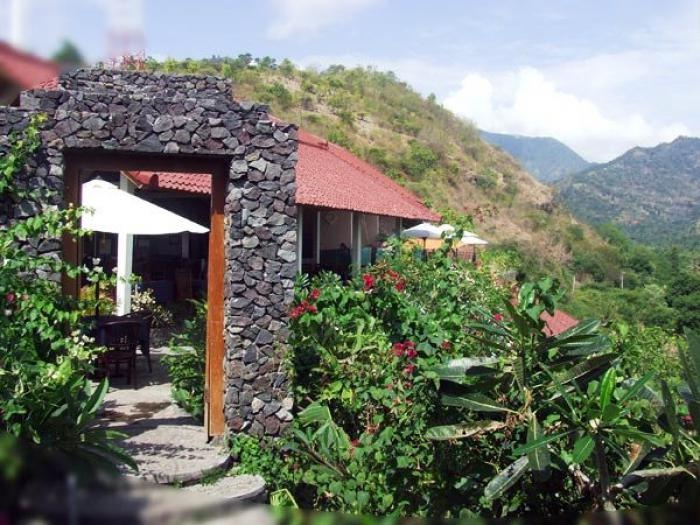 Waenis Sunset View Bungalow and Restaurant 1*