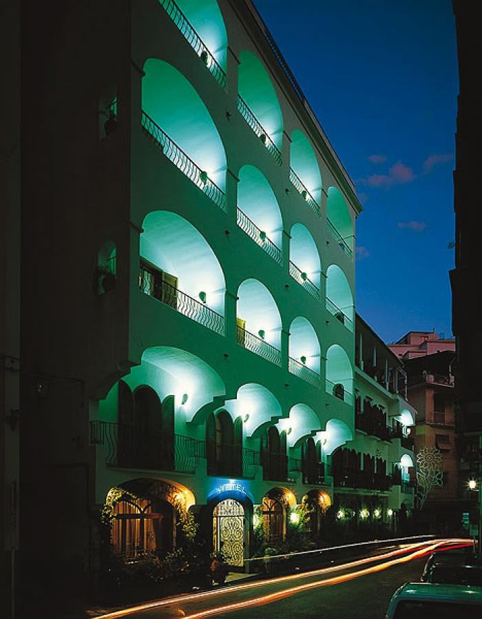 Villa Romana 4*