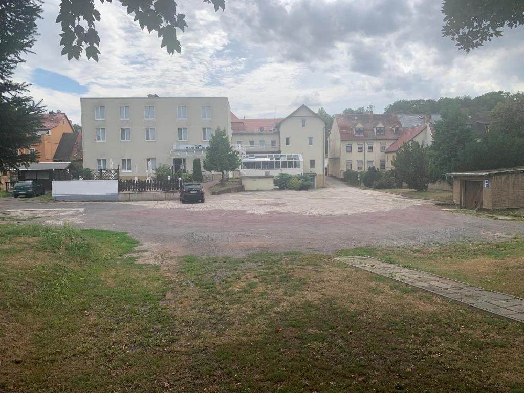 Mansfelder Hof 3*