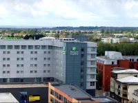 Holiday Inn Express Swindon City Centre 3*