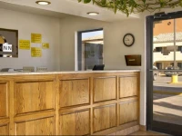 Days Inn West 2*