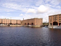 Premier Inn Liverpool Albert Dock 3*