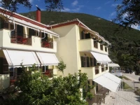 Dimitris Studio Apartments 
