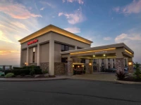 Hampton Inn Hazleton 3*