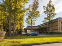 Baymont Inn and Suites Pensacola 2*
