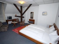 Hotel Ostringer Hof 3*