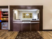 Comfort Suites Sioux Falls 2*