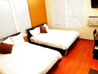 Inn at Lincoln Park 2*