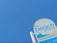 Beach House Holiday Apartments 4*