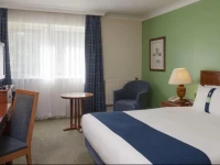 Holiday Inn Swindon 3*