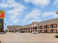 Super 8 Moore/Oklahoma City Area 2*