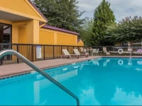 Quality Inn Kennesaw 2*