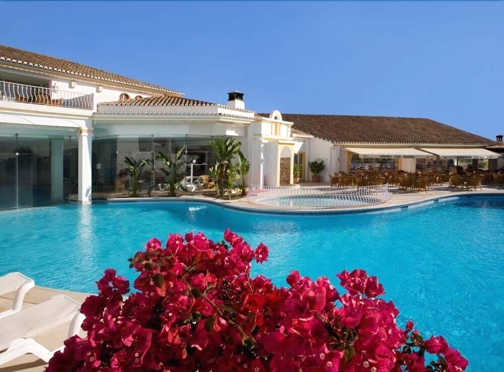Four Seasons Fairways 4*