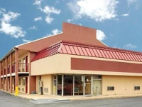 Econo Lodge Northeast 2*