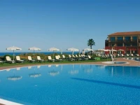 Confortel Calas de Conil 4*