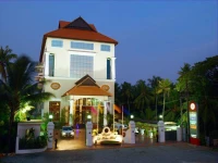 Regant Lake Palace 4*