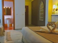 Hostal Plaza Cantarero 2*