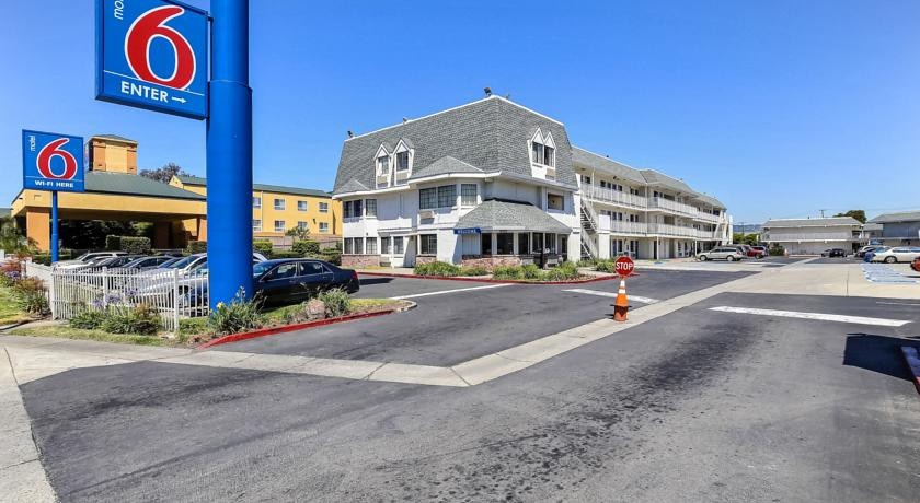 Motel 6 Oakland Airport 1*