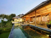 The Longhouse 5*