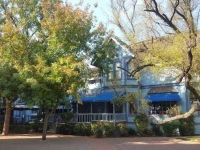 Irwin Street Inn 2*