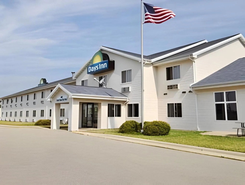 Days Inn Neenah 2*