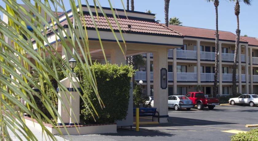 Eldorado Coast Hotel 2*