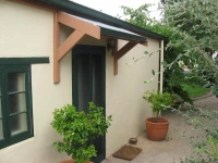 Goat Square Cottages 3*