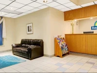 Days Inn Southington 2*