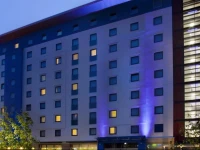 Holiday Inn Express Slough 3*