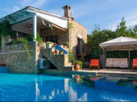 Maria Elena Villas