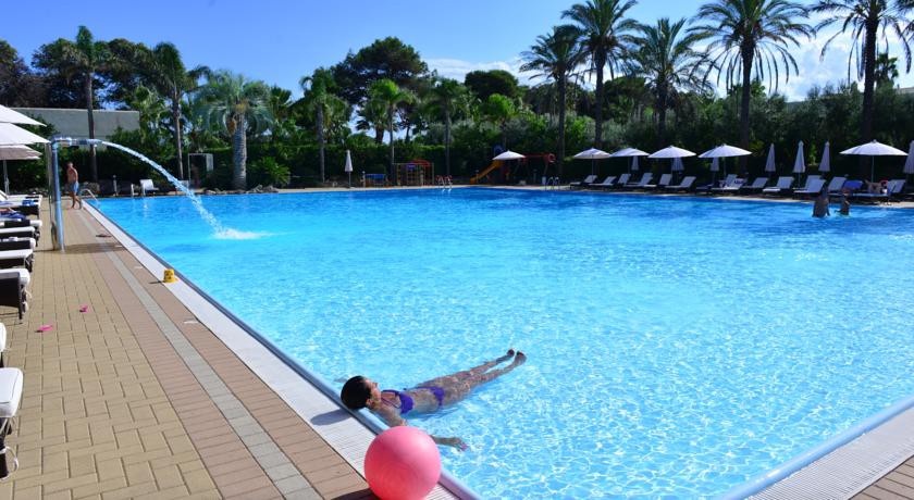 Green Paradise Resort 4*