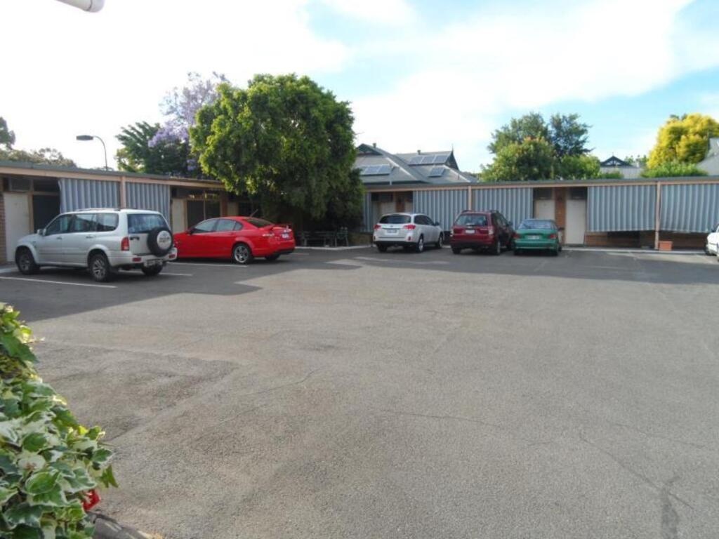 Jasper Motor Inn 3*