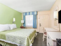 Days Inn Bradenton I-75 3*