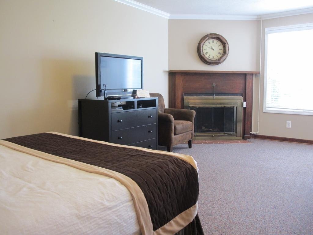 Ecola Creek Lodge 2*