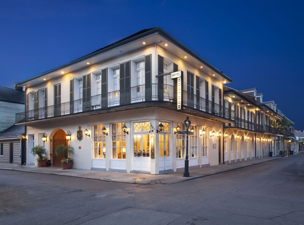 Chateau Hotel 3*