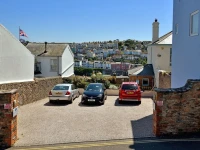 Beacon House 3*