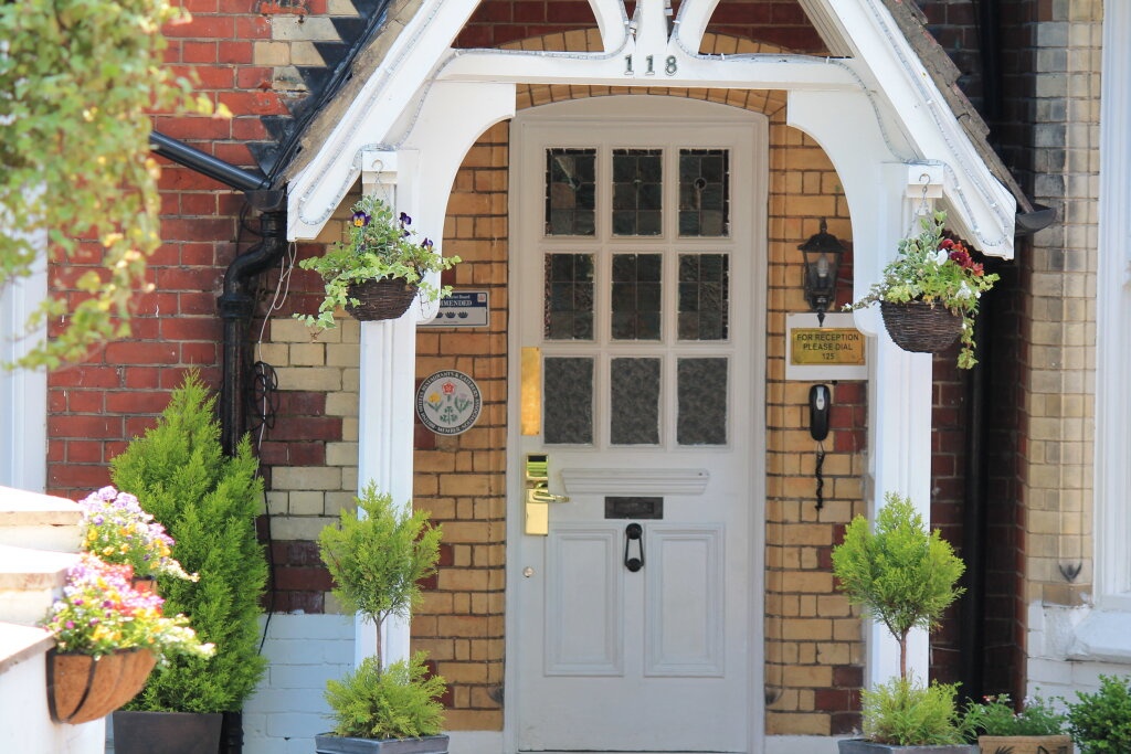 Abbey House Hotel 2*