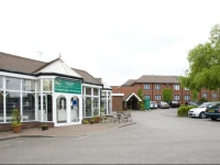 Quality Hotel Dudley 3*