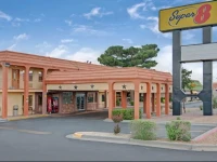 Super 8 El Paso Airport 2*
