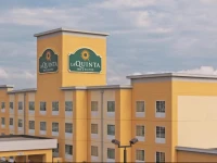 La Quinta Inn & Suites Minot 3*