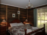 Halls Gap Log Cabins 3*