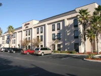 Hampton Inn Spring Hill 3*