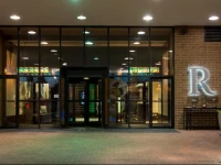 Renaissance Chicago North Shore Hotel 4*
