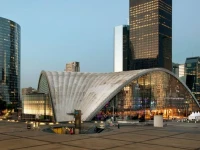 Hilton Paris La Defense 4*