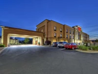 Hampton Inn Crossville 2*
