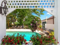 The Kenwood Inn 3*