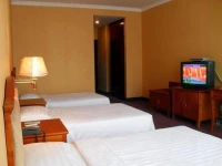 Yanhanshan Hotel 2*