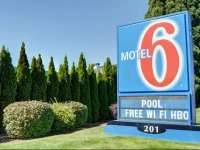 Motel 6 Bend 2*