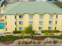 Naples Park Central Hotel